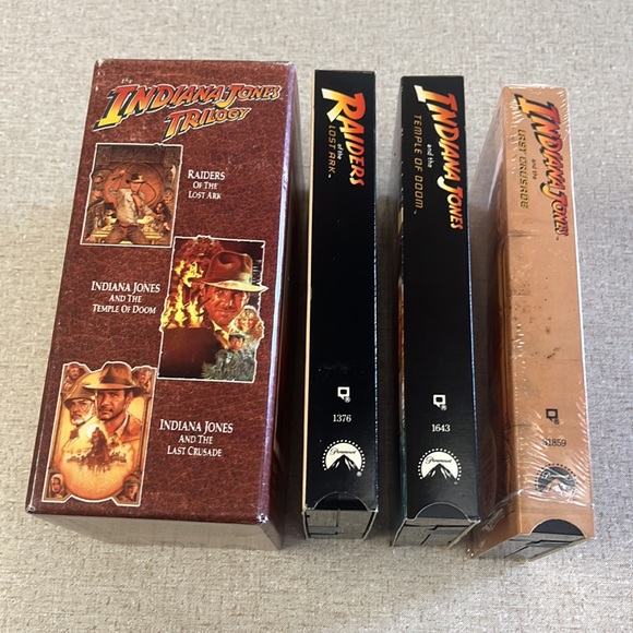 Indiana Jones Trilogy Box Set (VHS, 1989) Raiders of the Lost Ark Temple Doom - Picture 3 of 9